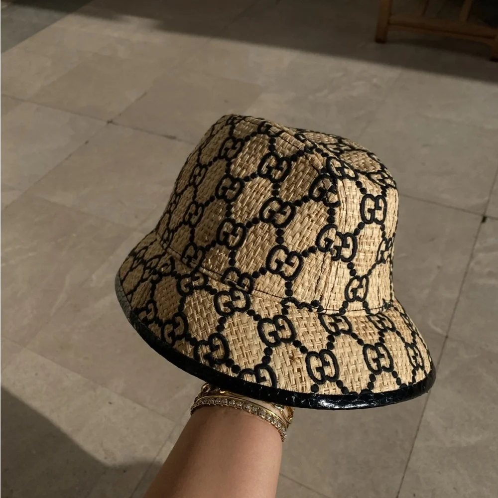 Gucci raffia natural and black GG bucket hat beige tan wicker - Picture 2 of 6